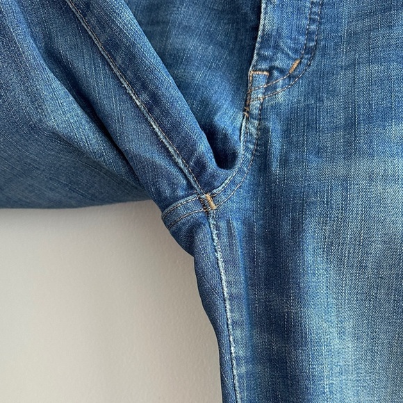 Madewell Distressed Mid-Rise Skinny Blue Cuffed Jeans, Medium Wash, Size 26 - Picture 10 of 16